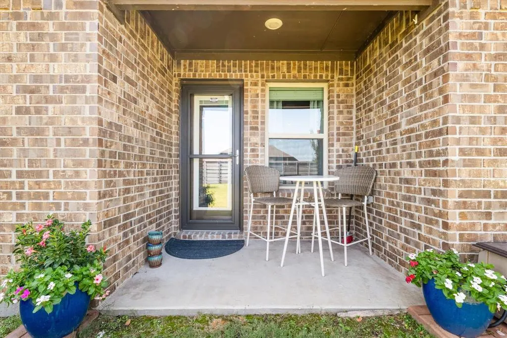 1405 Summit View Lane