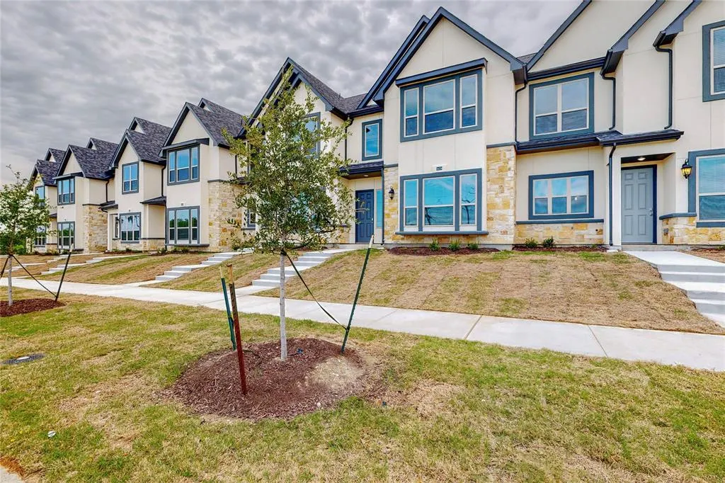 16062 Doe Lake Drive
