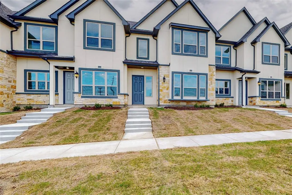 16062 Doe Lake Drive
