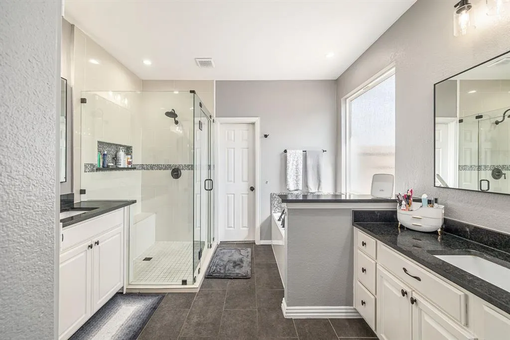 1509 Kingsbrook Circle