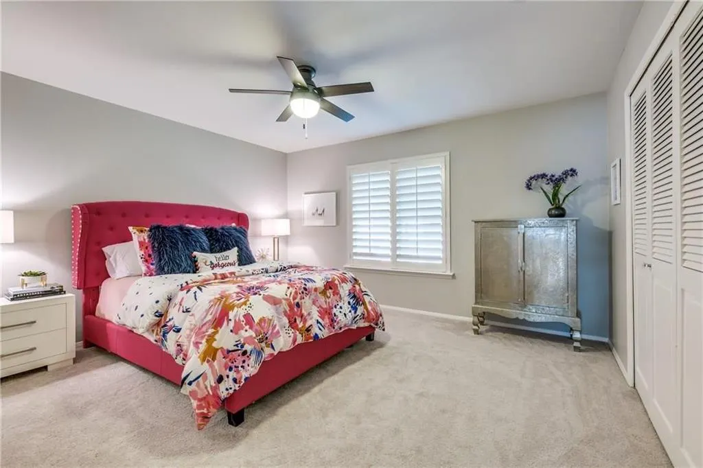 7526 W Northwest Highway, #1