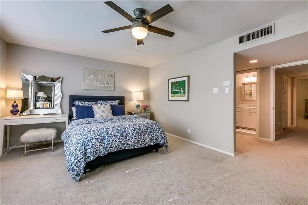 7526 W Northwest Highway, #1