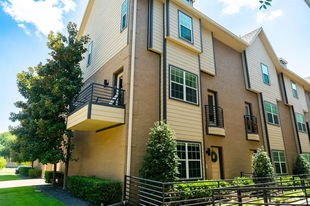 5814 Bryan Parkway, #50