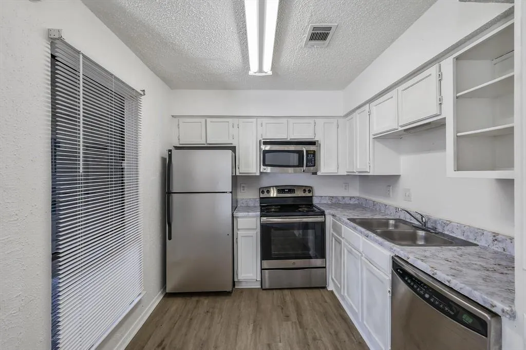 9835 Walnut Street, #106