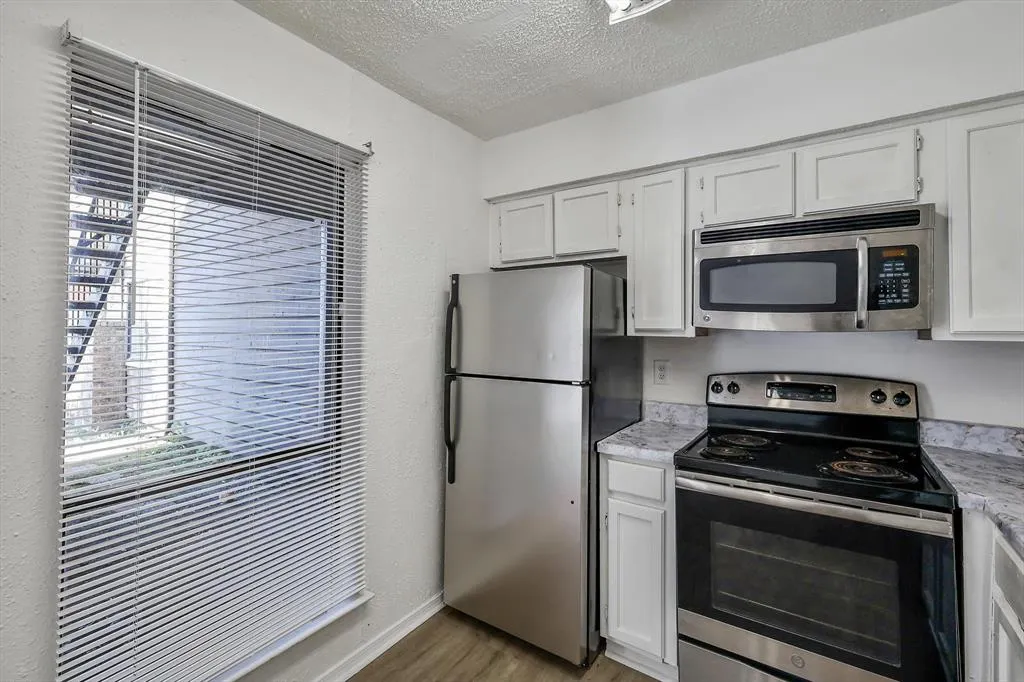 9835 Walnut Street, #106