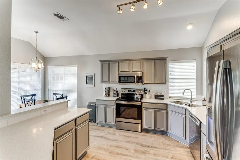 3607 Canyon View Court