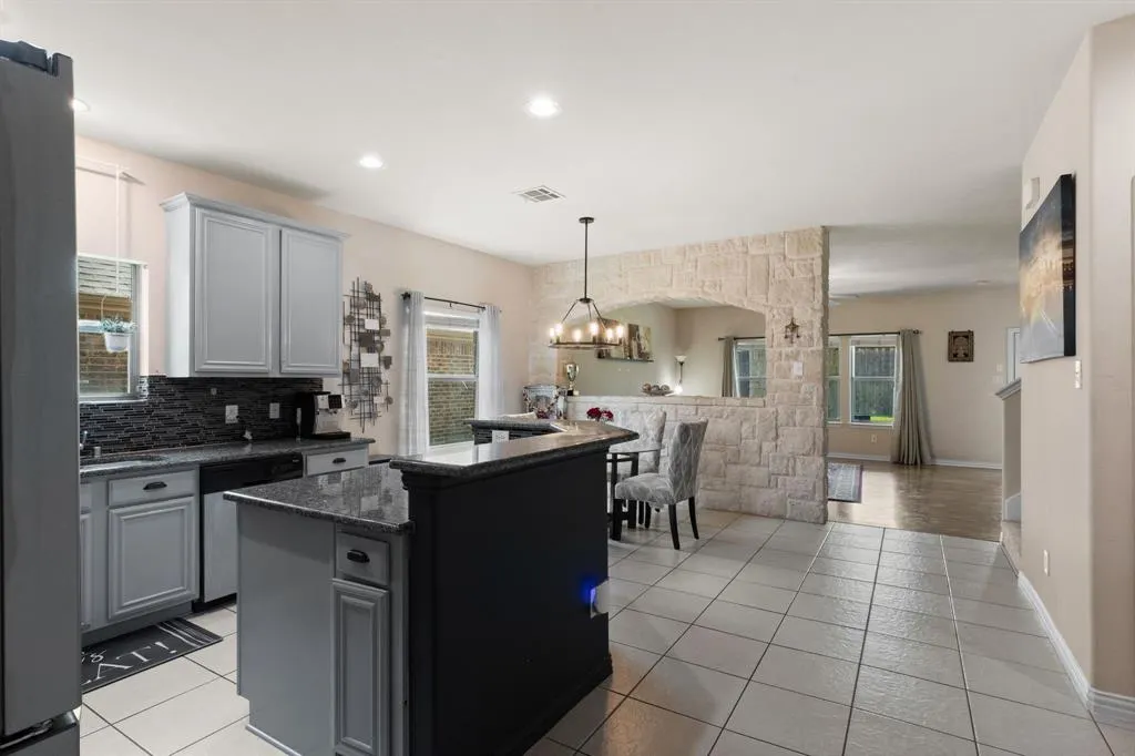 5212 Seashore Lane