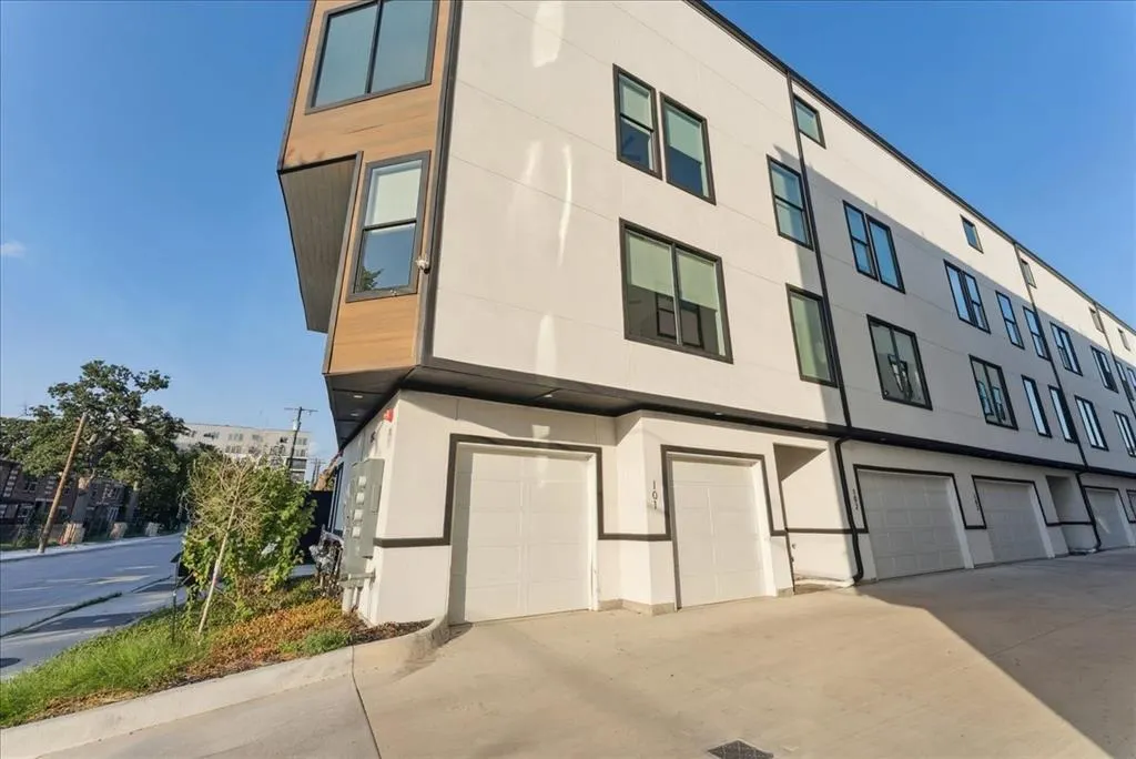 1508 Seegar Street, #101
