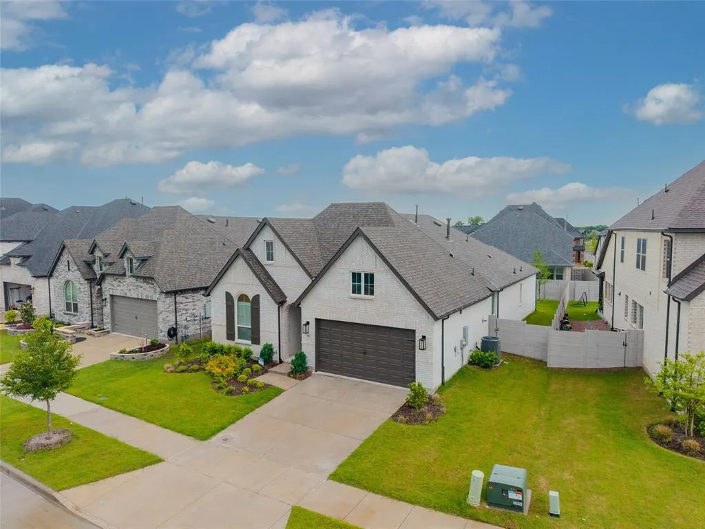 3509 Mescalbean Drive