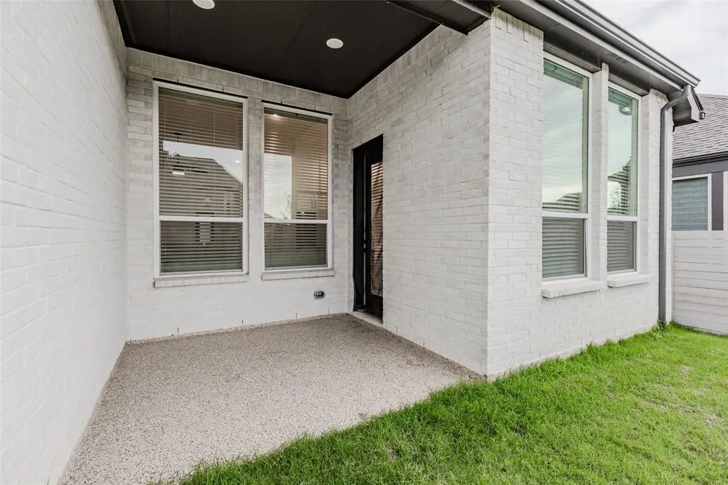 3509 Mescalbean Drive