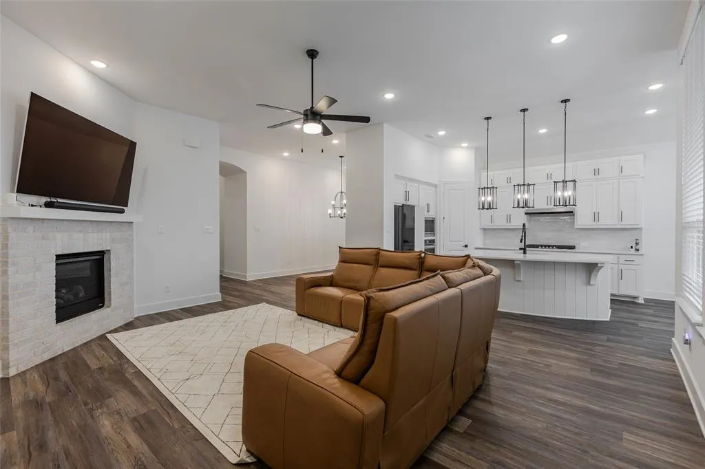 3509 Mescalbean Drive