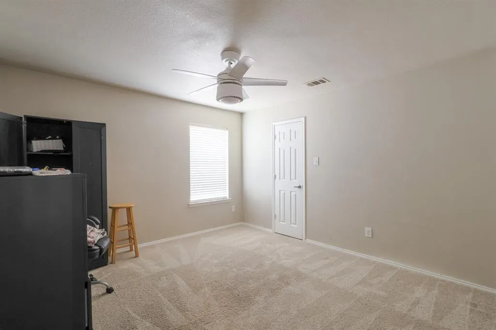 1001 Acacia Drive