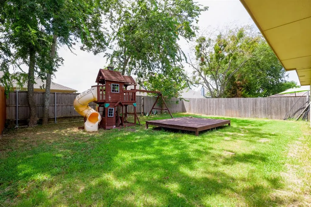 1001 Acacia Drive