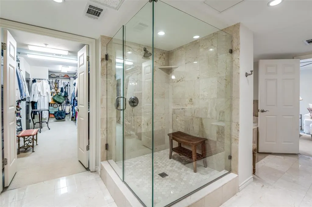 5909 Luther Lane, #1701