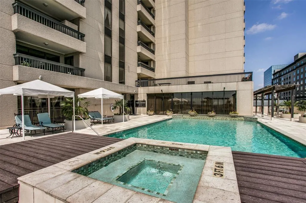 5909 Luther Lane, #1701