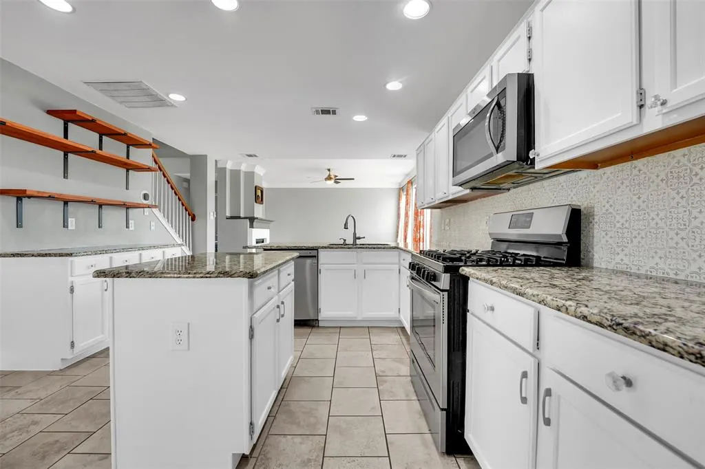 4401 Buena Vista Lane