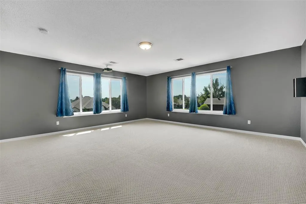 4401 Buena Vista Lane