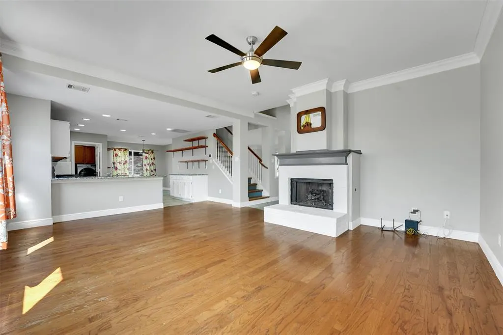 4401 Buena Vista Lane