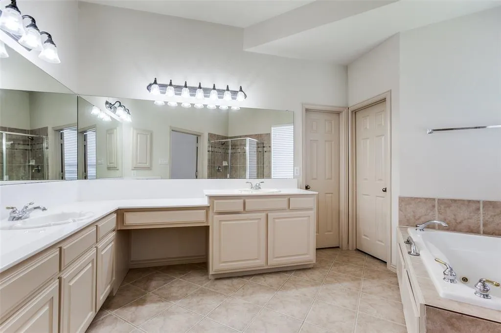 4400 Orchard Gate