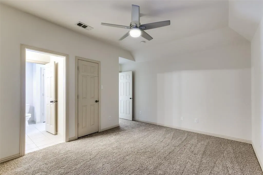 4400 Orchard Gate