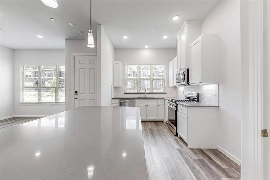 225 Buck Ridge Drive
