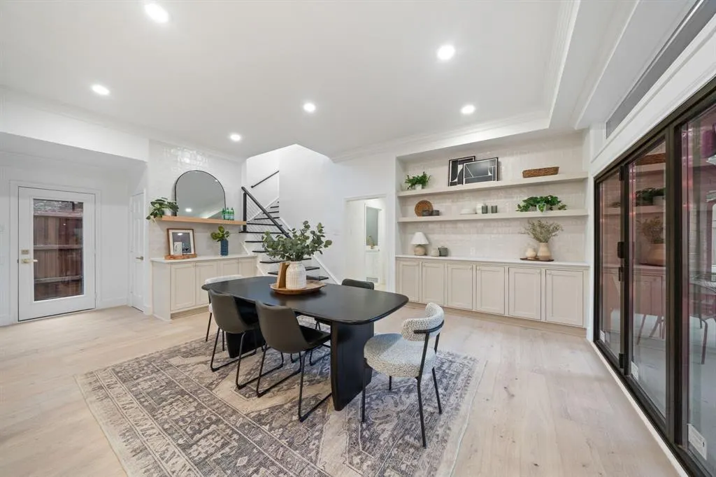 5809 Flintshire Lane