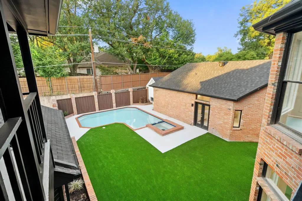 5809 Flintshire Lane