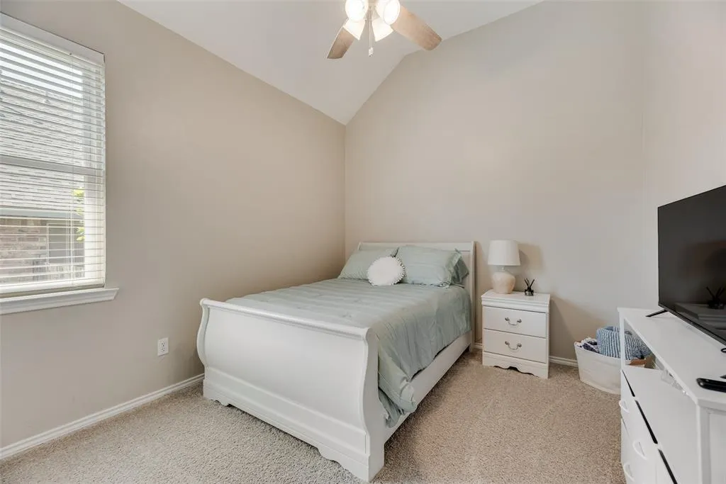 2700 Rochelle Drive