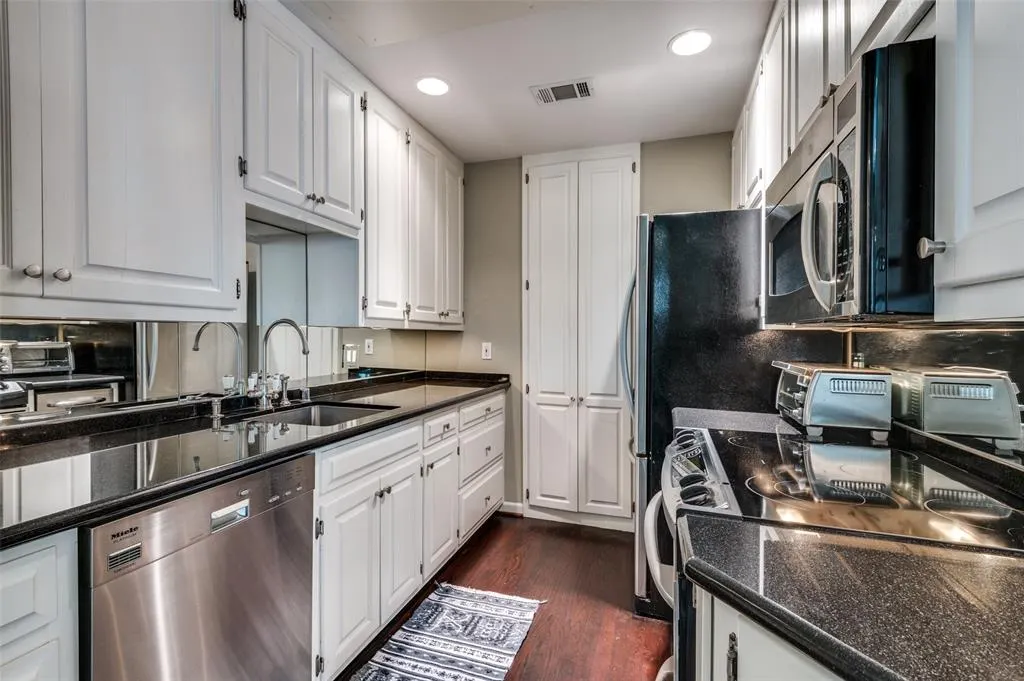 3730 Holland Avenue, #6F