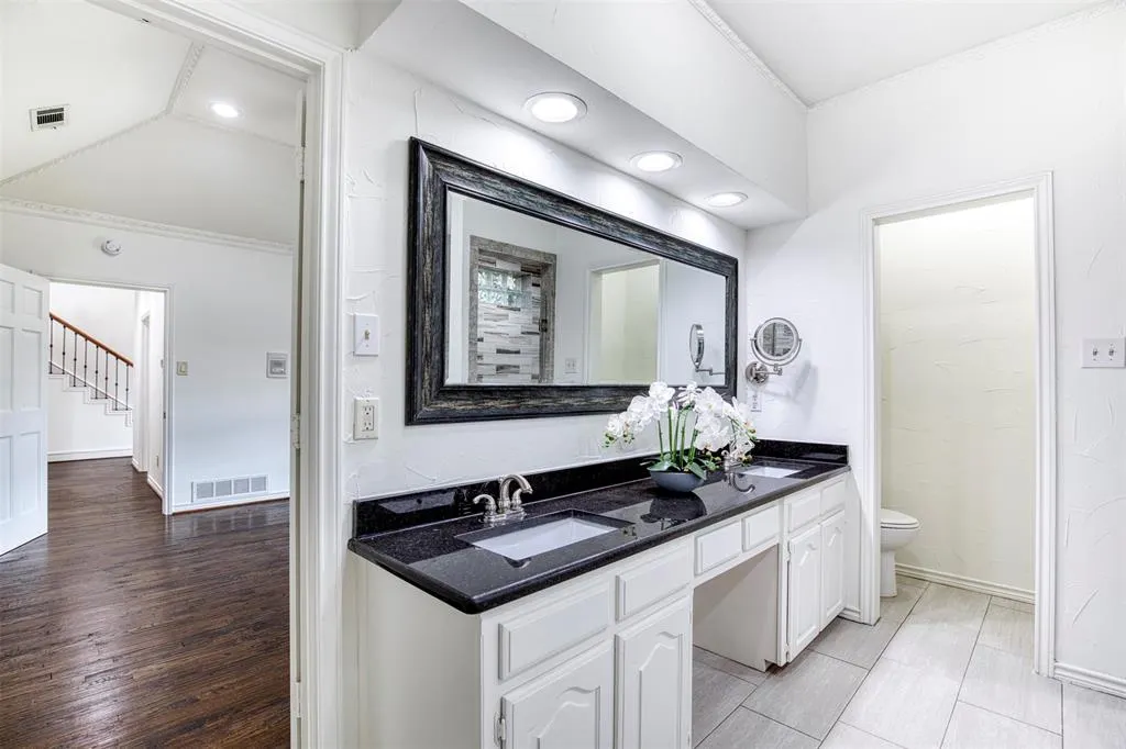 3921 Jamestown Place