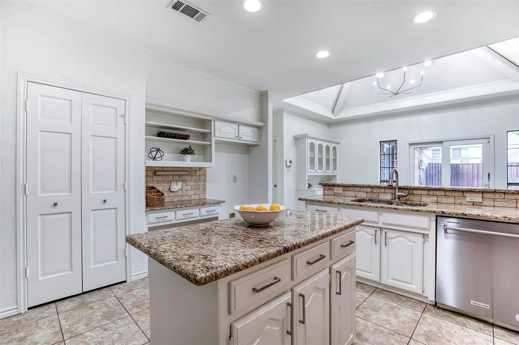 3921 Jamestown Place