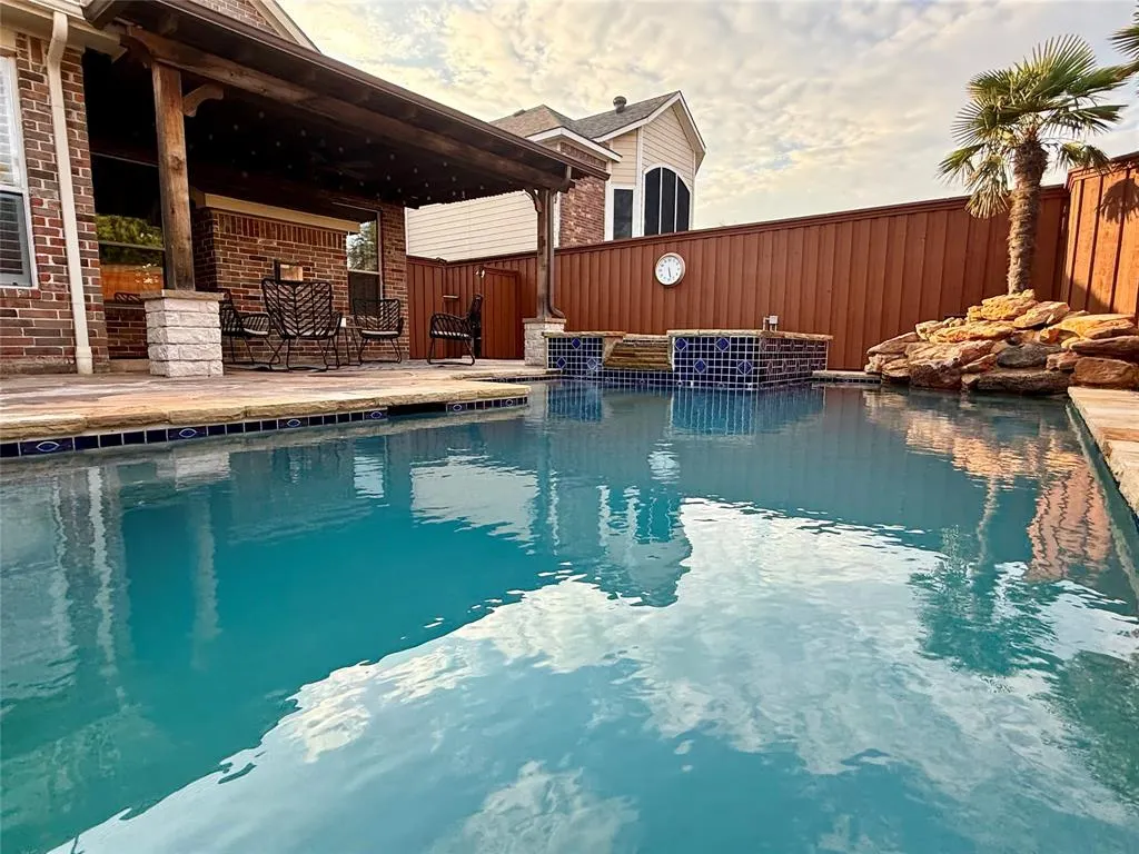8404 Kobelco Drive