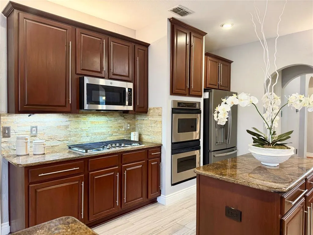 8404 Kobelco Drive