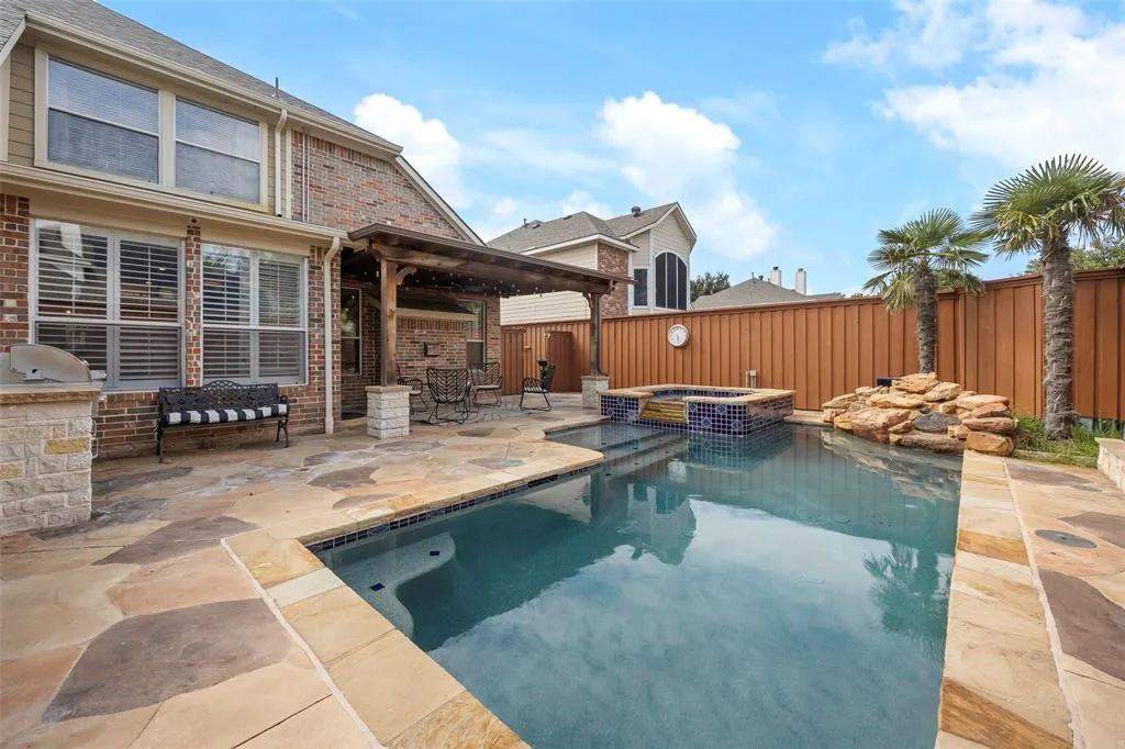 8404 Kobelco Drive