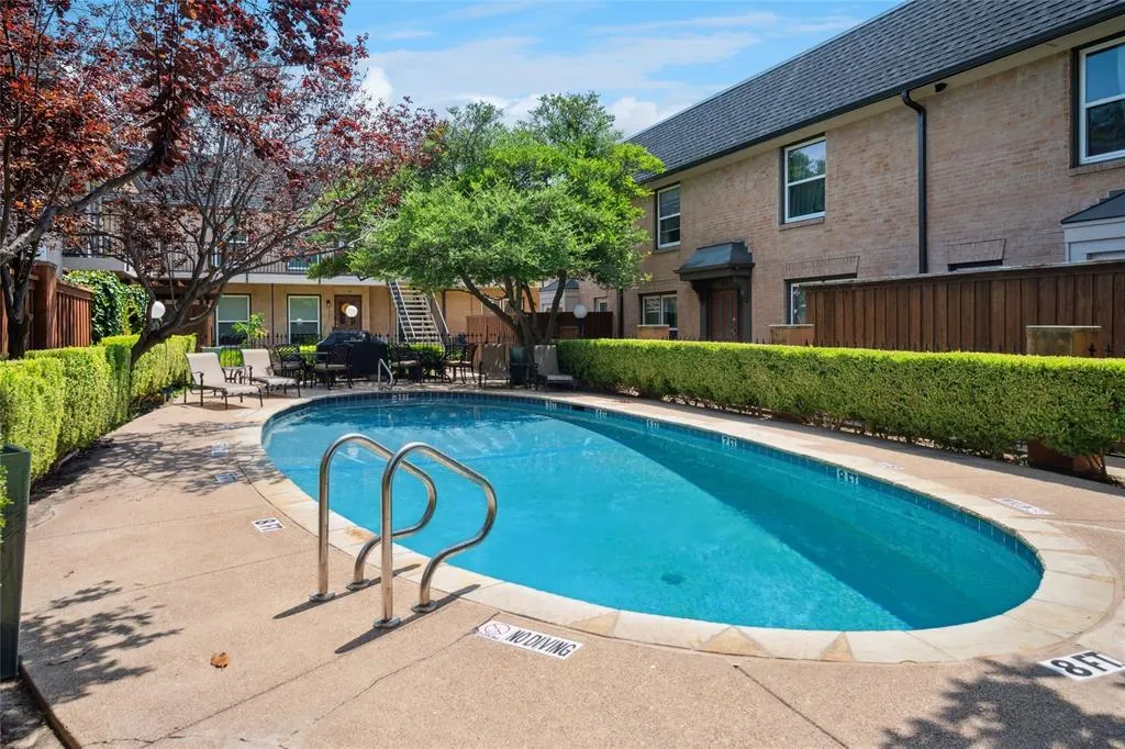 7820 Meadow Park Drive, #214