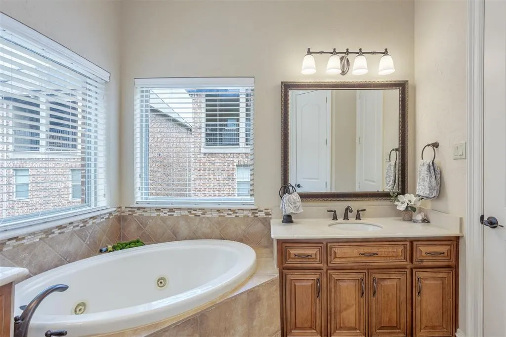 5709 Knox Drive