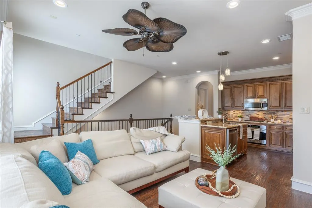 5709 Knox Drive