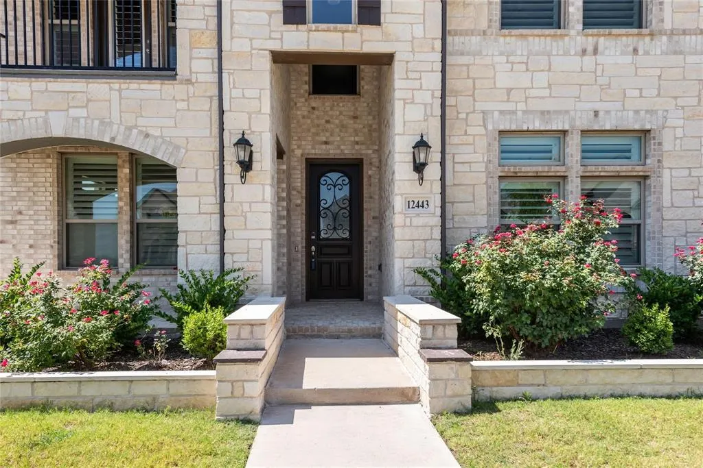 12443 Dove Chase Lane