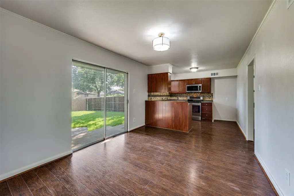 507 Lowell Lane