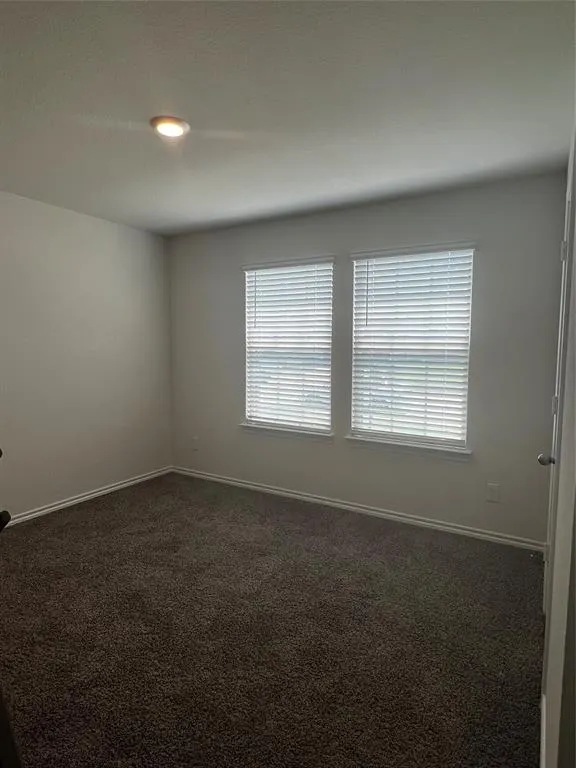 1135 Elijah Way