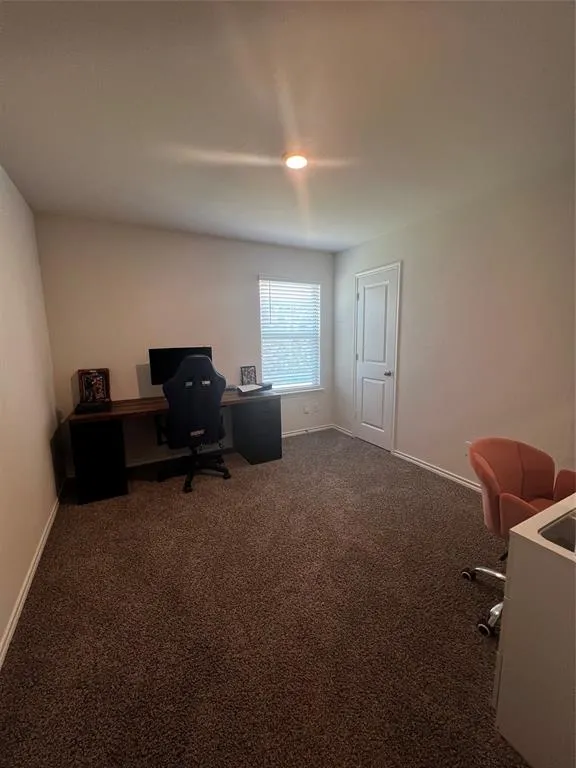 1135 Elijah Way