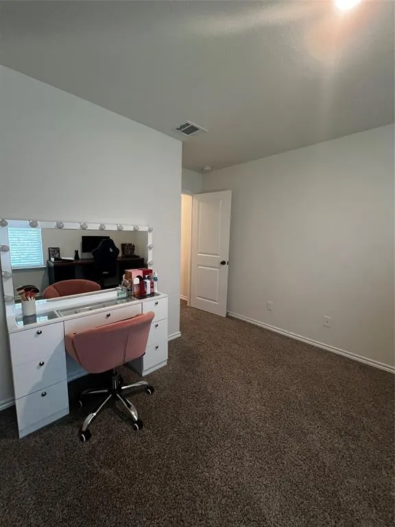 1135 Elijah Way