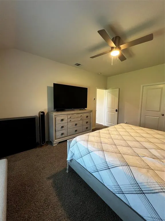 1135 Elijah Way