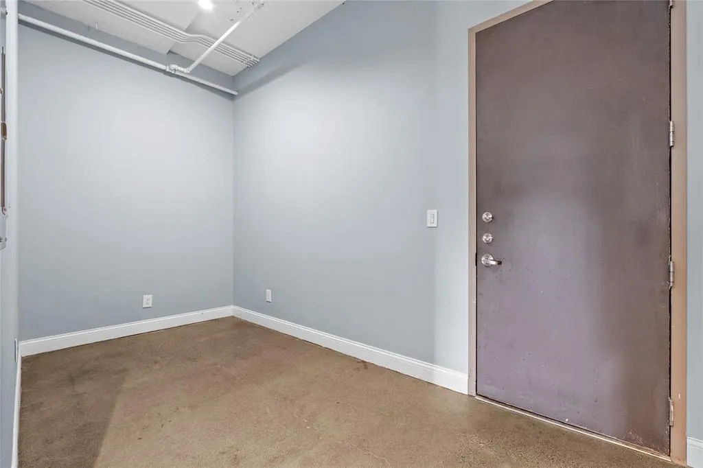 1122 Jackson Street, #203