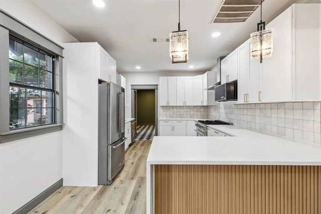 810 S Montclair Avenue