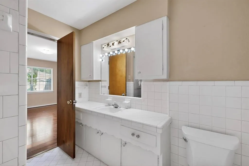 10533 Silverock Drive