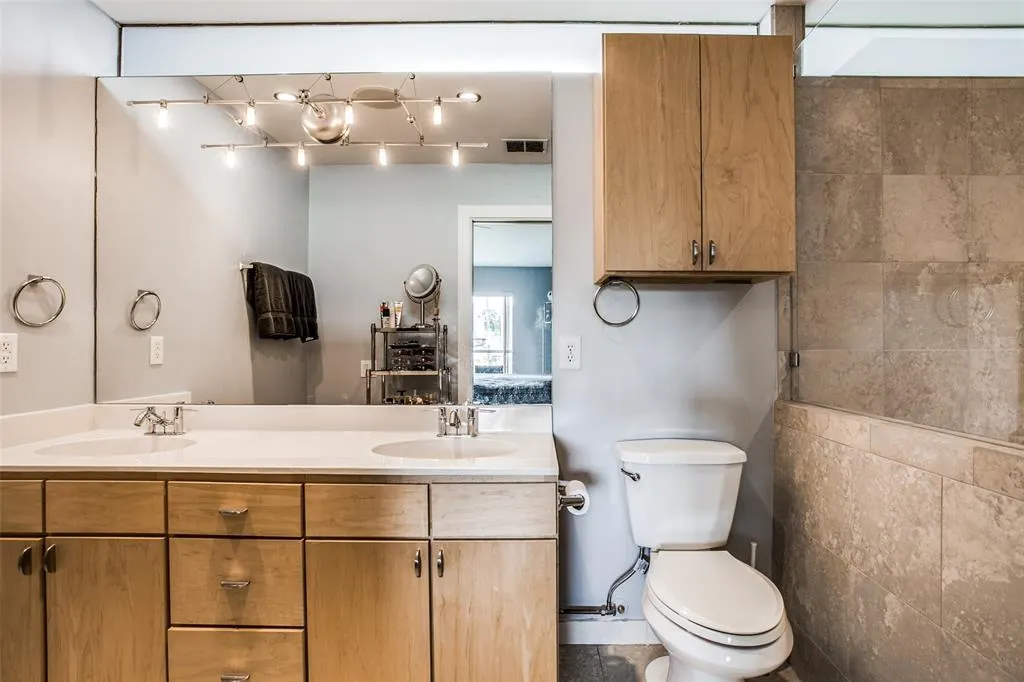 4213 Dickason Avenue, #10