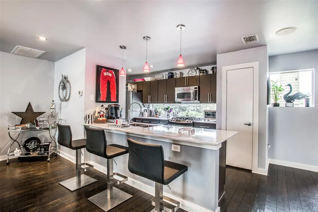 4213 Dickason Avenue, #10