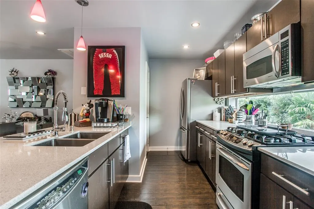 4213 Dickason Avenue, #10
