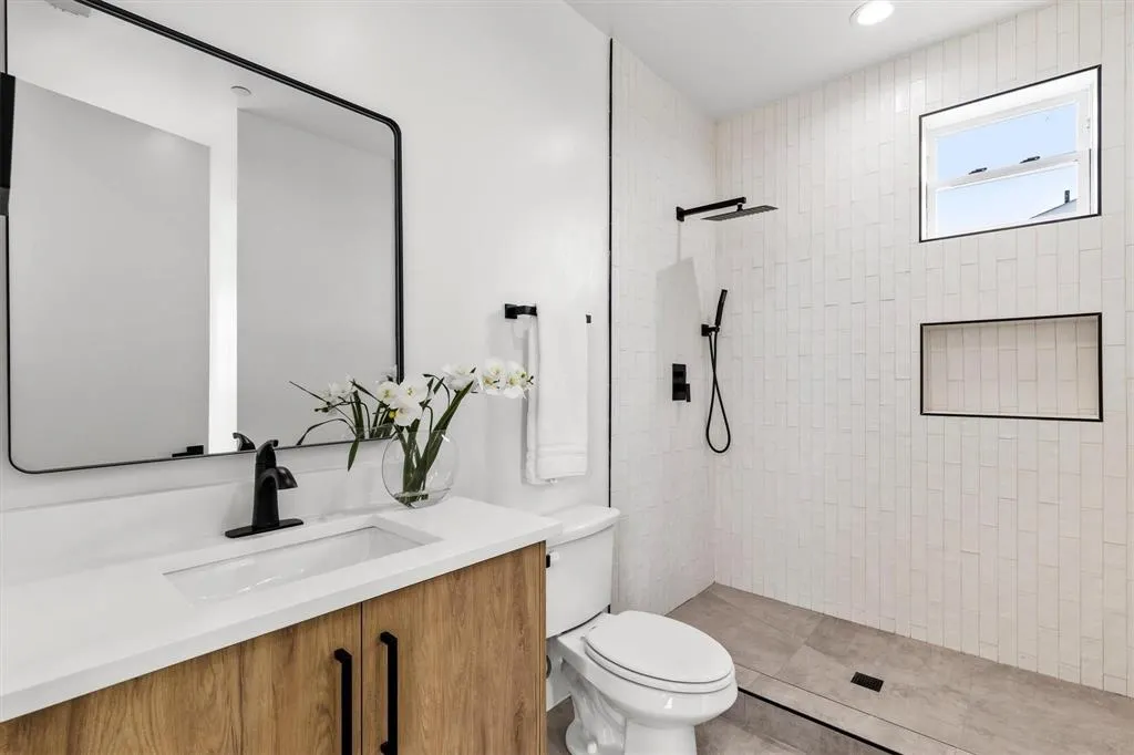 604 N Ewing Avenue, #105